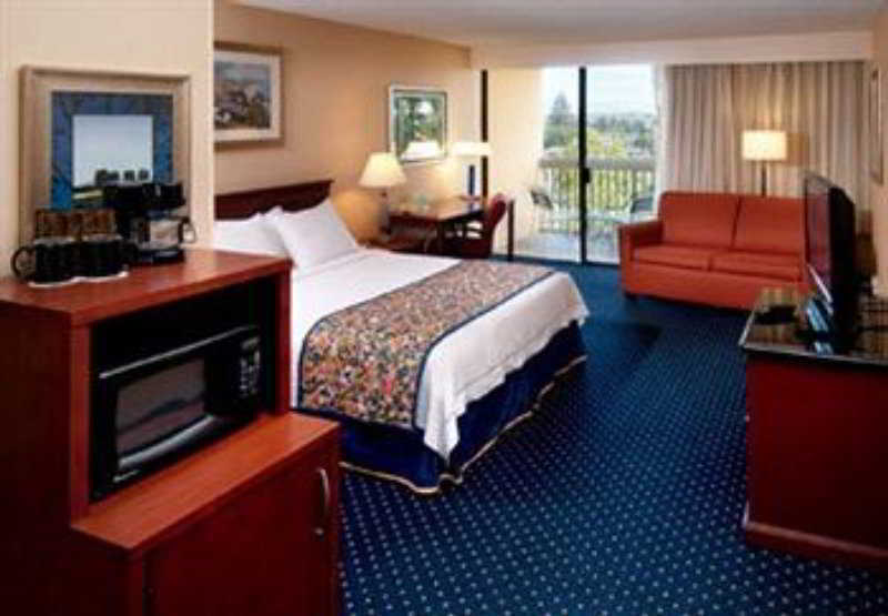 Courtyard By Marriott Oxnard/Ventura Hotel Eksteriør billede